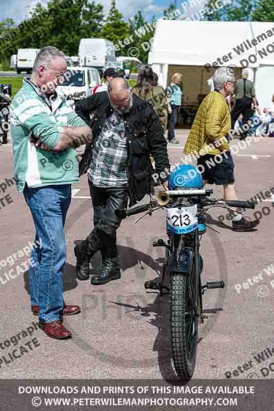 Vintage motorcycle club;eventdigitalimages;no limits trackdays;peter wileman photography;vintage motocycles;vmcc banbury run photographs